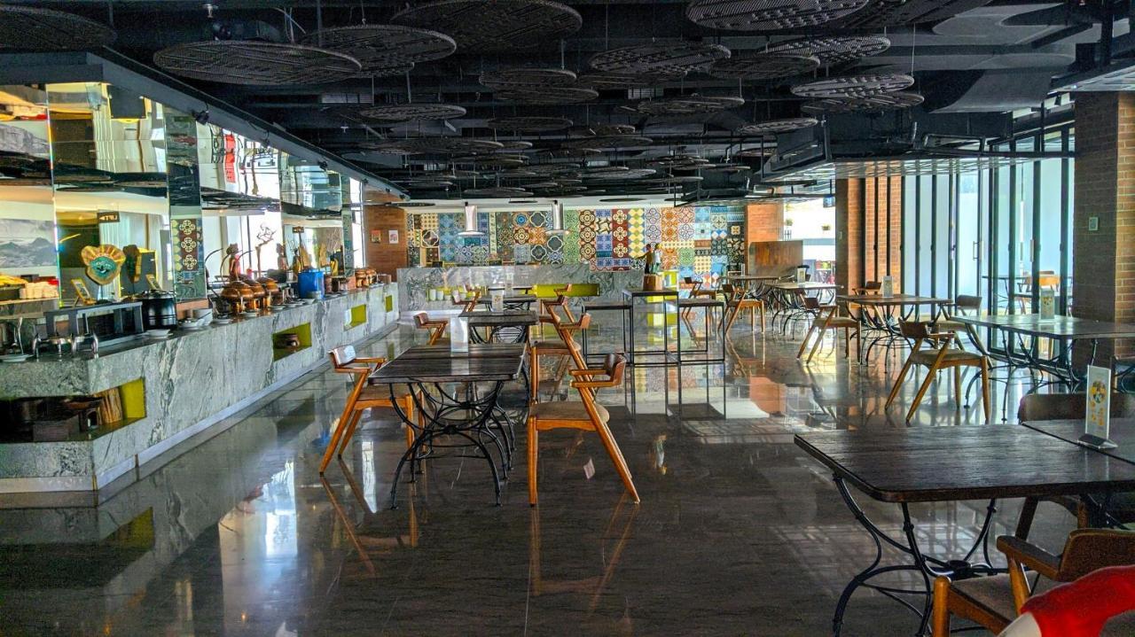 Luminor Hotel Pecenongan Jakarta By Wh Exterior photo
