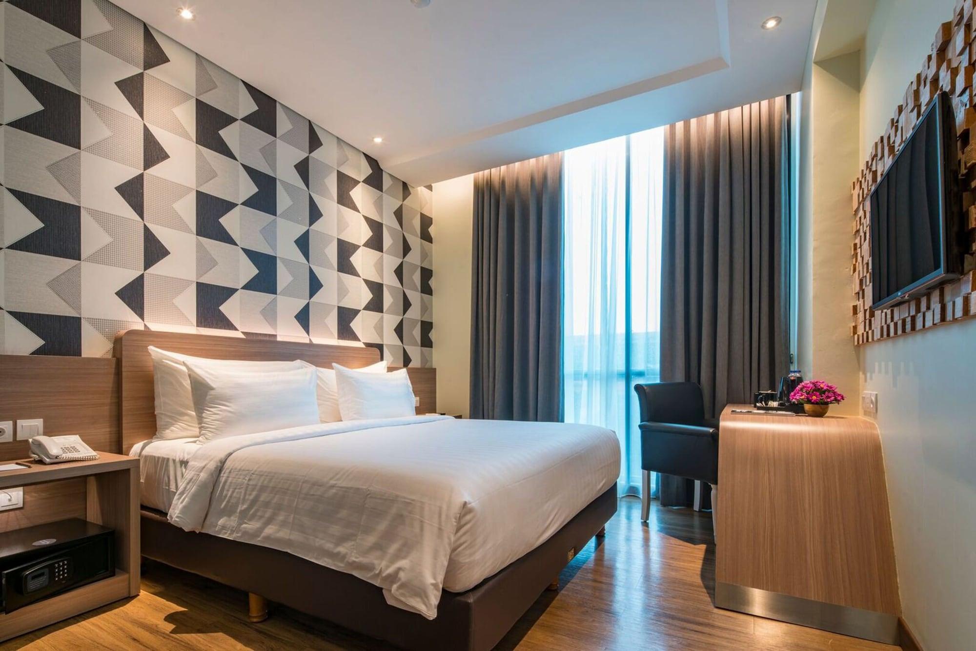Luminor Hotel Pecenongan Jakarta By Wh Exterior photo